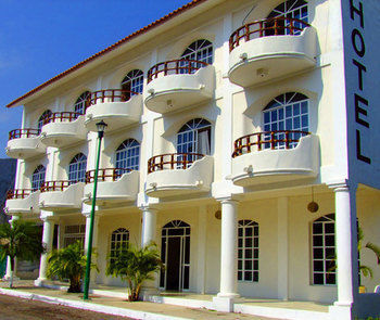 Hotel Capri Huatulco Crucecita  Exterior photo