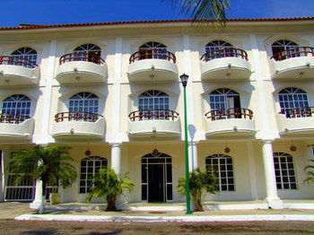 Hotel Capri Huatulco Crucecita  Exterior photo